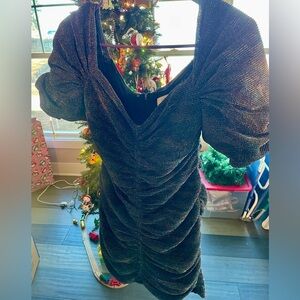 ✨Astr Shimmering Metallic Dress✨